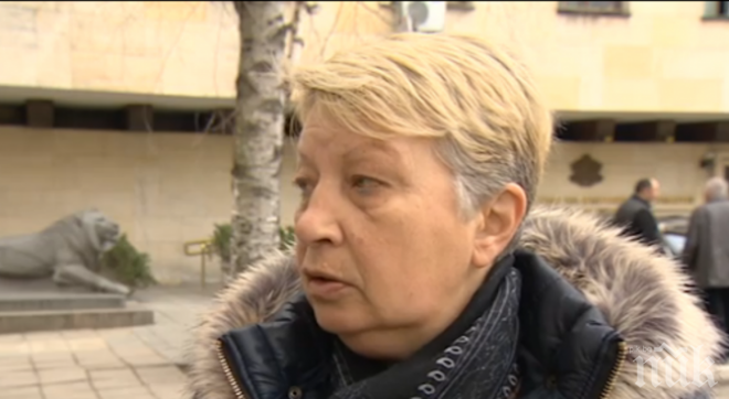 Майката на убития Емил Шарков разкрива: Наказани за провала в Лясковец се връщат на ръководни постове 