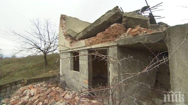 ПОТРЕС! Къщата-убиец в Благоевград се води собственост на... покойник 