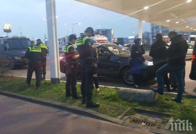Драмата продължава! Холандската полиция спря автомобила на турския социален министър