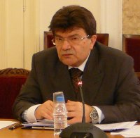 ВСС връчи златно отличие на конституционен съдия