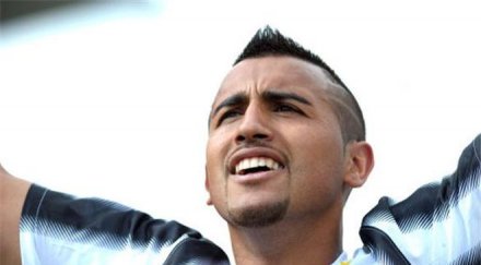 байерн започва преговори ювентус артуро видал