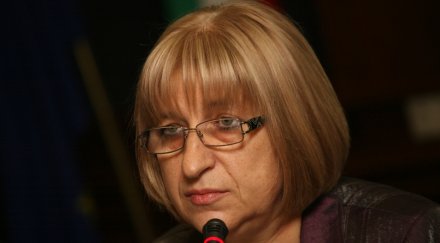 изгониха цецка цачева плевен