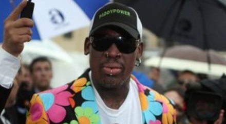 денис родман пристига софия