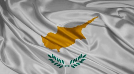 затвориха всички банки кипър