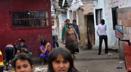 евакуираха три цигански гета франция