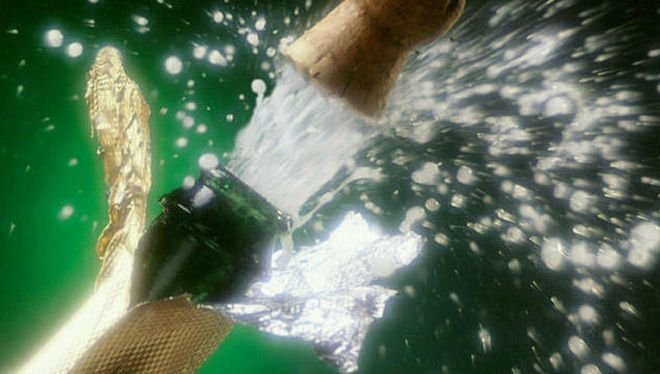 Свиха шампанско за 300 000 евро край Париж