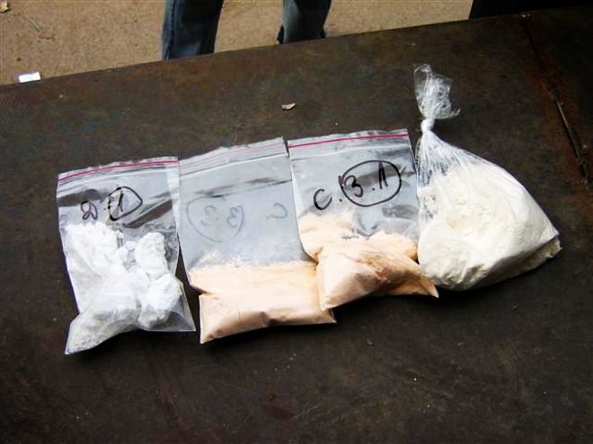 Откриха 30 грама кокаин в буркан с ориз