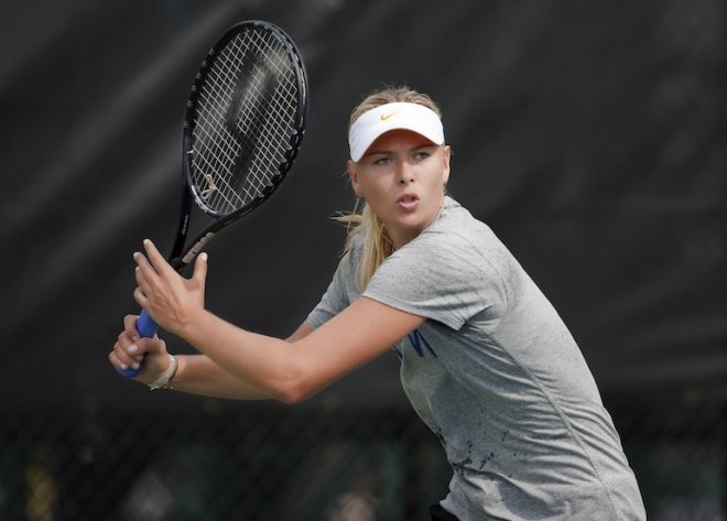 Маша Шарапова продължава наказателната си акция в Маями