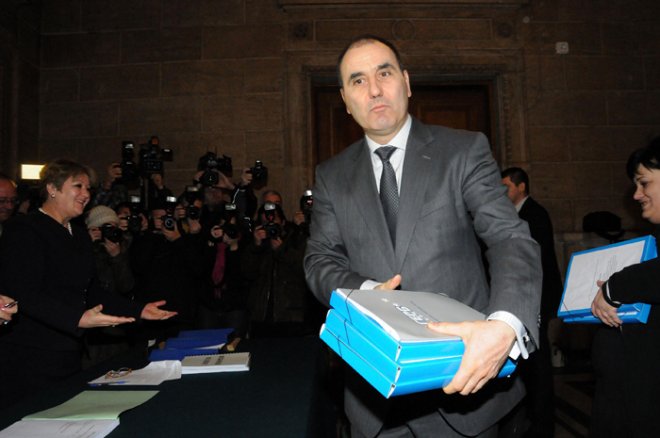 Цецо, да не намекваш,
че МВР са убили босовете 
на СИК и ВИС?