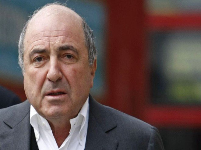 Счупено ребро откри аутопсията на Березовски