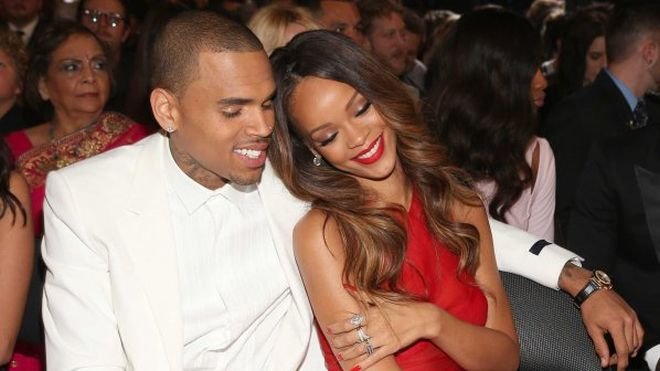 Риана минава под венчило гола