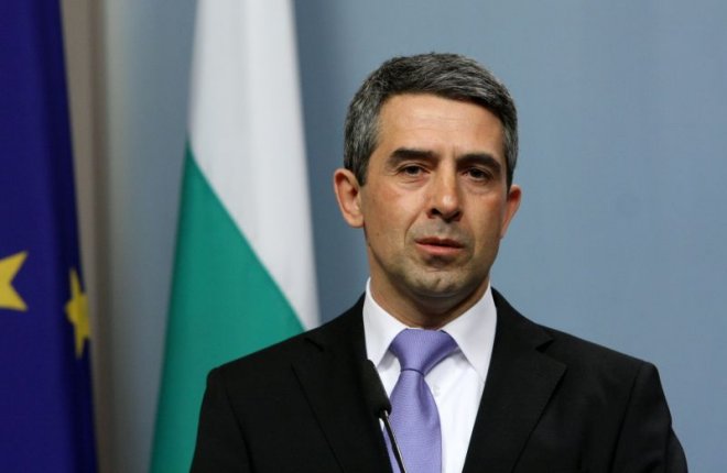 Войната срещу президента 
е заради парите 
в Корпоративна банка