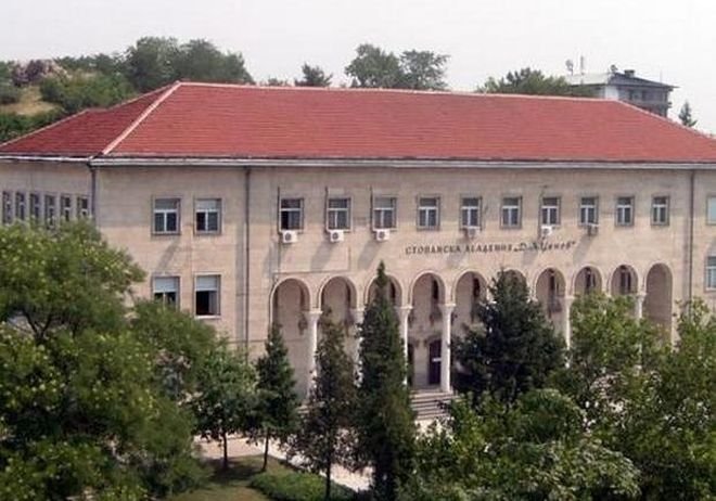 Скандалният ректор от Свищовската академия изскочи от Орлов мост