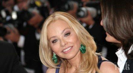 шок дъщерята орнела мути пусна голи снимки майка болницата снимки