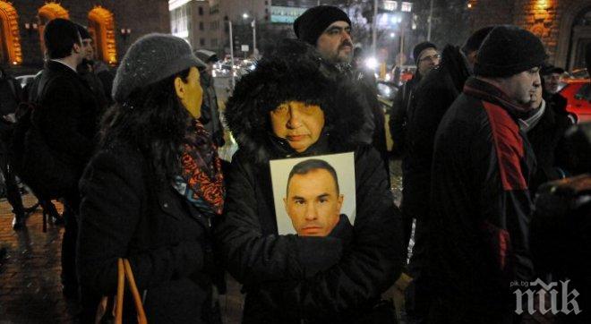 Чакат вътрешния министър в Лясковец! Почитат паметта на убитата барета Емил Шарков
