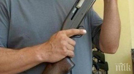 стрелецът ранил бившия кмет овчеполци предаде