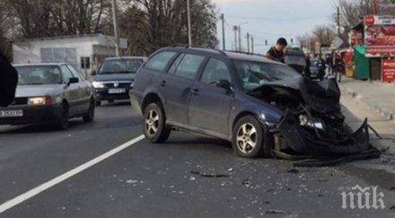 безумие шофьорът помлял коли село труд бил пиян снимки