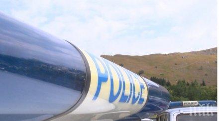 овчар обра закъсал шофьор пътя