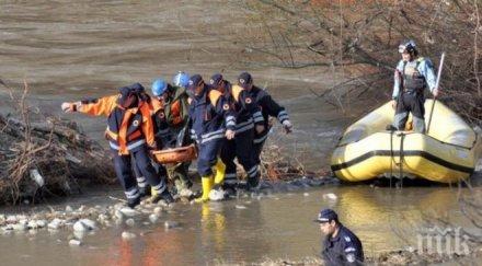 трагедията удавения рибар брат търсил отчаяно морето