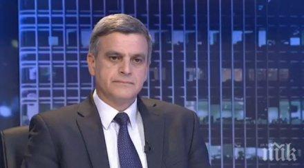 военният вътрешният министър инспектират границата въздух