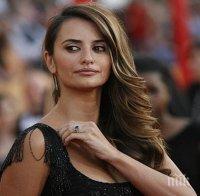 Пенелопе Крус ще играе ролята на Донатела Версаче във филм за убийството на модния ас