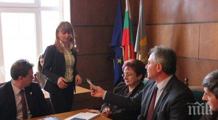 куриоз кмет плати лични пари наложена глоба общински съветник