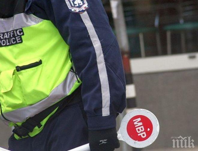 Пенсионер подкара колата с книжката на починал роднина - ето как го изловиха