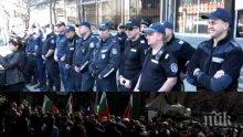 Земеделци и животновъди отново на протест, блокират страната