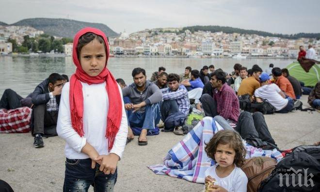 ВДИГНАХА РЪЦЕ! Гърция призна: Не можем да вземем и един бежанец повече