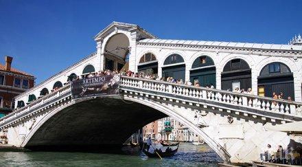 италия разби джихадистка терористична клетка историческия център венеция планирали взрив моста риалто