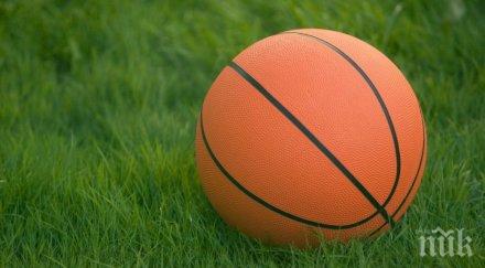 бомба баскетболна топка избухна ръцете австралийка