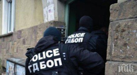 екшън бургас закопчаха педофила иван примамвал малолетни фейсбук