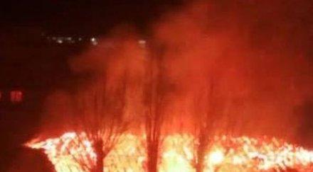 ужас якоруда запали комин блок евакуират хората пожар