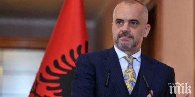 Еди Рама с нова провокация: Албанците не са малцинство в Македония