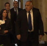 ИЗВЪНРЕДНО И ПЪРВО В ПИК TV! Борисов безмълвен за преговорите с патриотите след срещата в Народното събрание