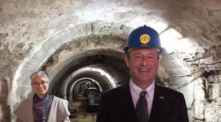 американският посланик разходи пернишката мина снимки