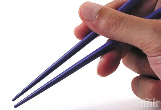 Задържаха луд китаец убил трима души с пръчки за ядене