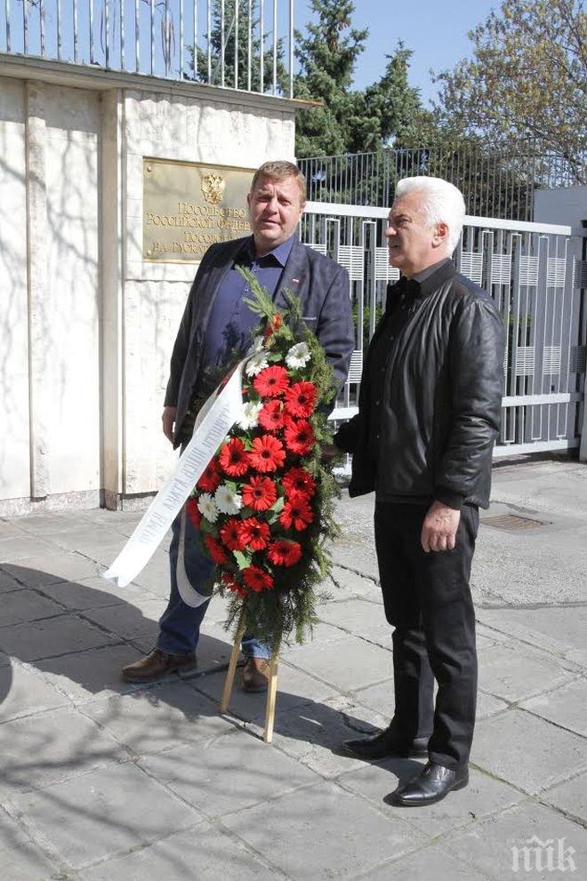 Сидеров и Каракачанов поднесоха венец за загиналите при атентата в Санкт Петербург