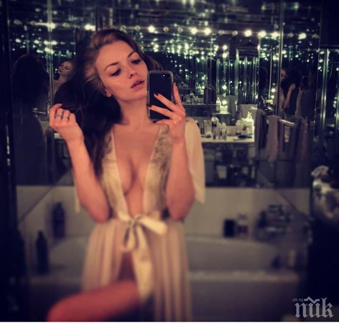 Дъщерята на Клинт Истууд: Красавица, която стреля, играе голф и язди перфектно (СНИМКИ)