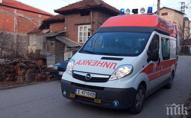 Мъж падна от колелото си и почина
