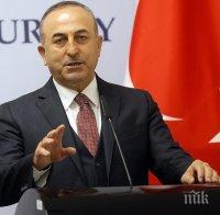 Чавушоглу: Турция не е длъжна да взима стана в спортовете между САЩ и Русия