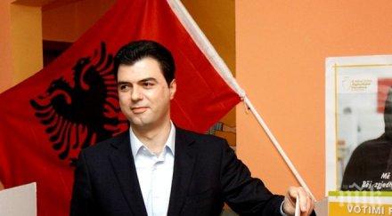 албанските опозиционно партии участват изборите юни