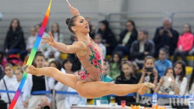 Катрин Тасева и Невяна Владинова влязоха в „Топ 6“ в индивидуалния многобой на турнира за Световната купа по художествена гимнастика в Песаро