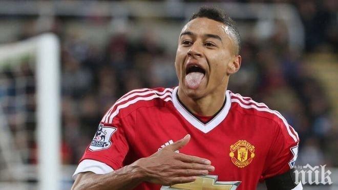 Английски национал се разбра с Юнайтед за нов договор