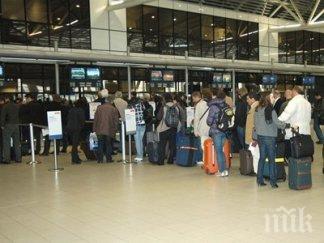 черна статистка всеки час четирима българи напускат страната