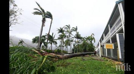 циклонът деби причини щети големия бариерен риф