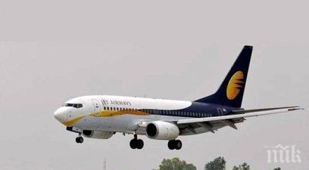 индийски самолет приземи принудително заради птица попаднала единия дигателите