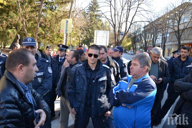 Полицията в Разград на крак за Левски