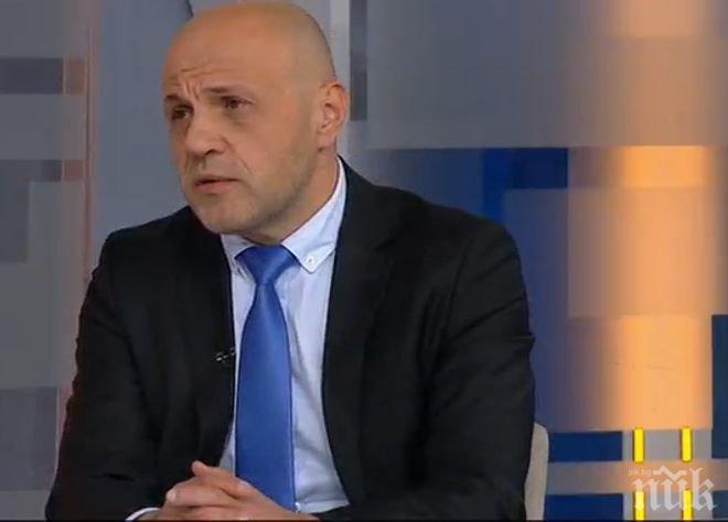 ОТ ПОСЛЕДНИТЕ МИНУТИ! Томислав Дончев разкри важни детайли от преговорите за кабинет! Кой направи компромиса за 200 лева пенсия?