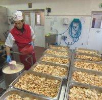 Тотално разхищение! Над 7000 тона храна отива на боклука след празниците